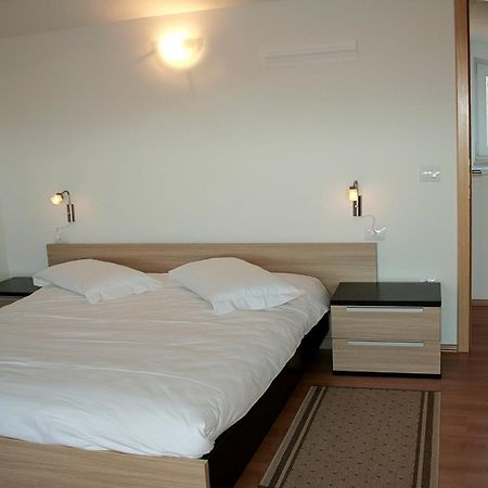 Fineda Grande Apartments Пореч Экстерьер фото